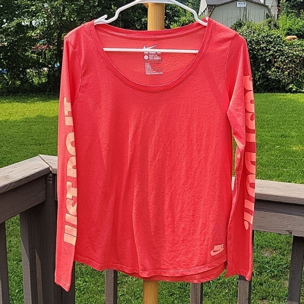 Nike pink LS "Just Do It" tee size L